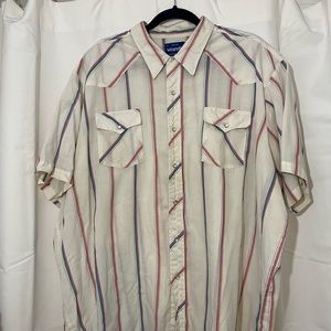 Vintage wrangler pearl snap button up.